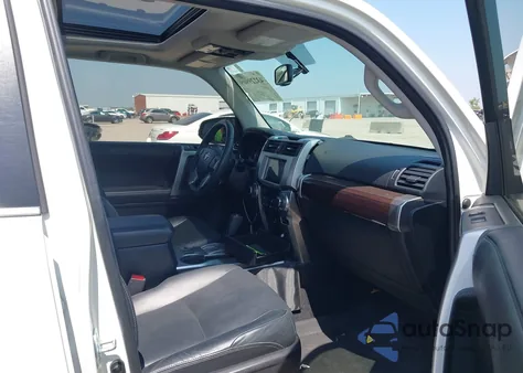 2016 Toyota 4Runner Limited z USA, uszkodzony, nr VIN JTEZU5JR7G5146460